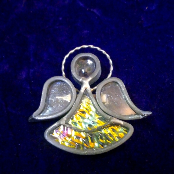 Q-3 lot 😇 Angel brooche - Picture 1 of 2